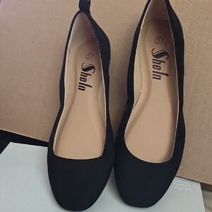 SHEIN Black Flats Classic Minimalist Design